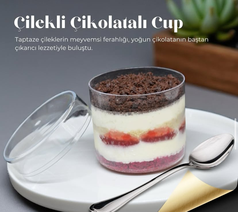 ÇİLEKLİ ÇİKOLATALI CUP